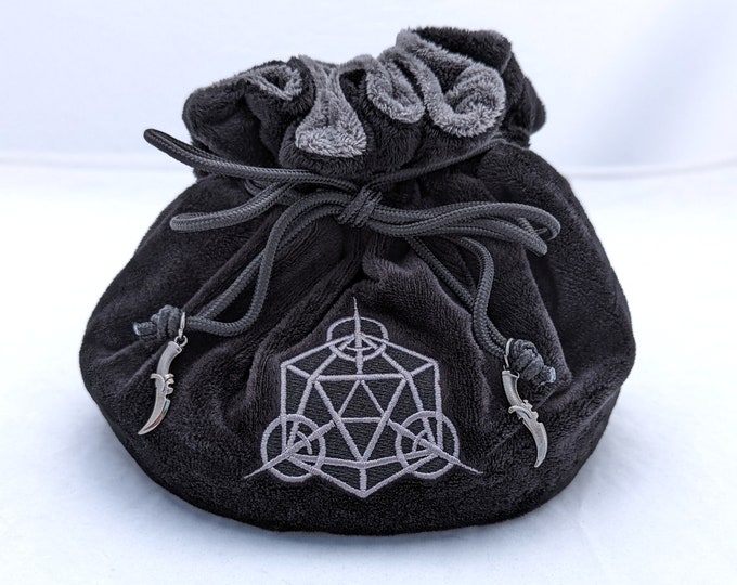Rogue Dice Bag. Multi-pocket drawstring dice organizing bag. Transportable dice storage for TTRPG dice and miniatures.