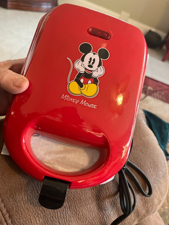 Mickey Mouse Waffle Iron,excellent Condition,new, Measures 11l,7.5