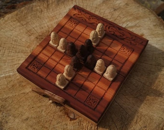 Juego de mesa de madera Brandubh hecho a mano: antiguo juego de mitología irlandesa