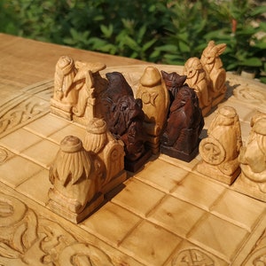 Battlefield of the Gods - Brandubh, old Irish board game Brandubh, Norse gods, mythology