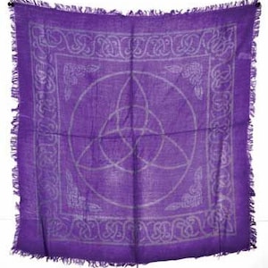 18 x 18 Triquetra Altar Cloth