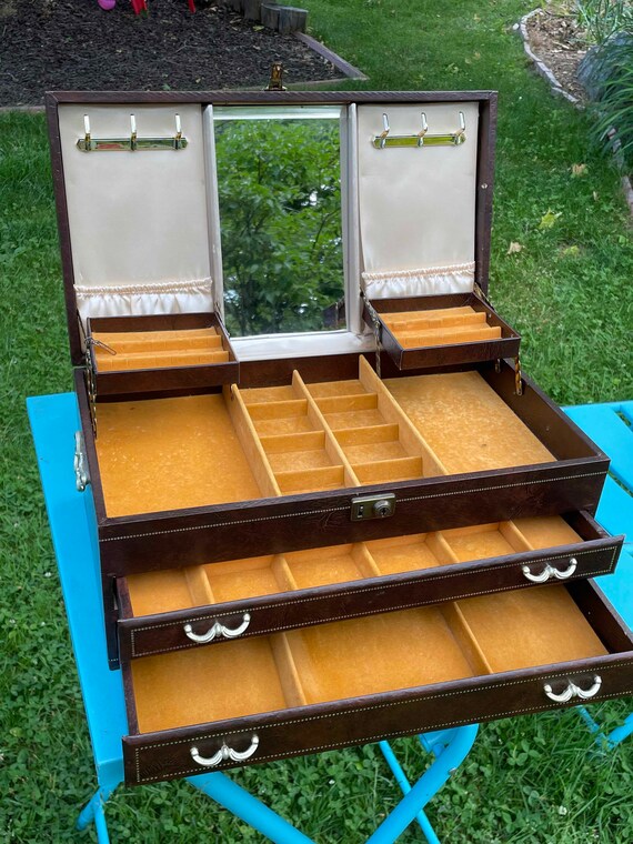 Vintage Midcentury Mele Jewelry Box Large Gem