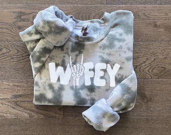 Tie Dye Wife Sweatshirt, Wife Sweatshirt, Wife Shirt, Mrs Sweatshirt, Honeymoon Sweatshirt, Bride Shirt, Wedding Gift, Bride to Be