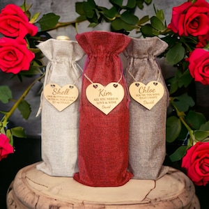 Cadeau de Saint-Valentin pour elle - Pochette à vin avec message personnalisé en forme de coeur en bambou - Le premier cadeau parfait pour la Saint-Valentin pour elle - Cadeau vin