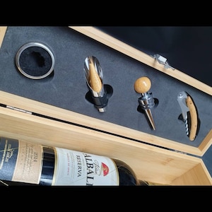 50th Birthday Gift For Women / Men . Personalised Bamboo Wine Box With Tools. Gifts For Mom / Dad . Personalized gift Best selling Items zdjęcie 3