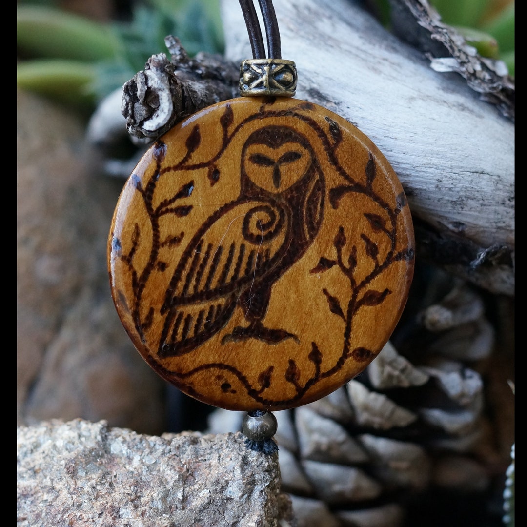 Pendentif Chouette En Plaque Or Avec Cordon - Occasion - Idéal Cadeau Original