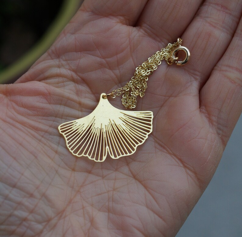 Gingko Biloba necklace gold color 30mm pendant