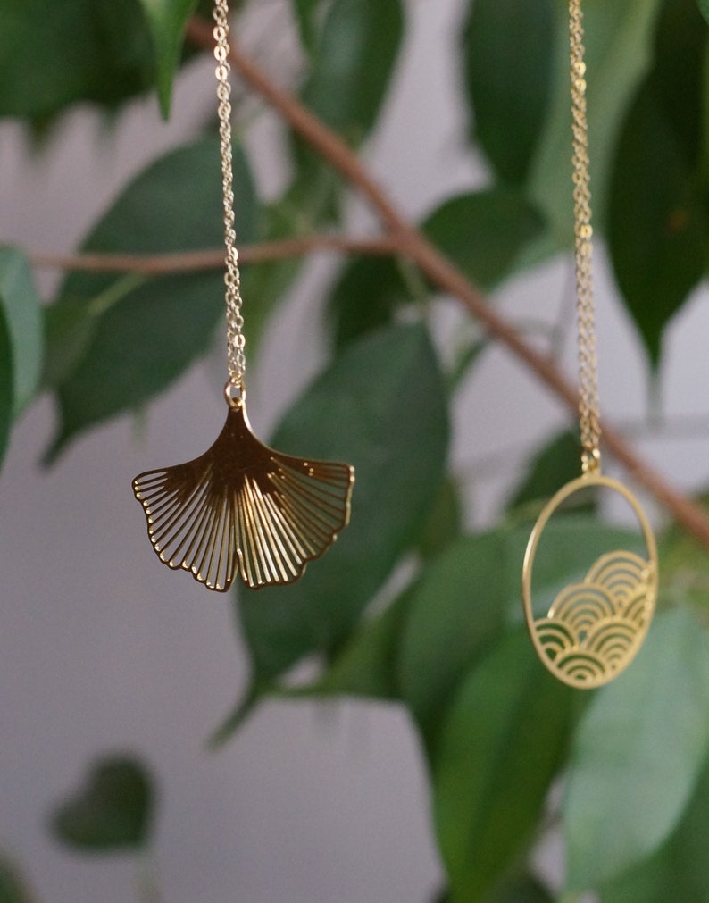 Gingko Biloba necklace gold color 30mm pendant