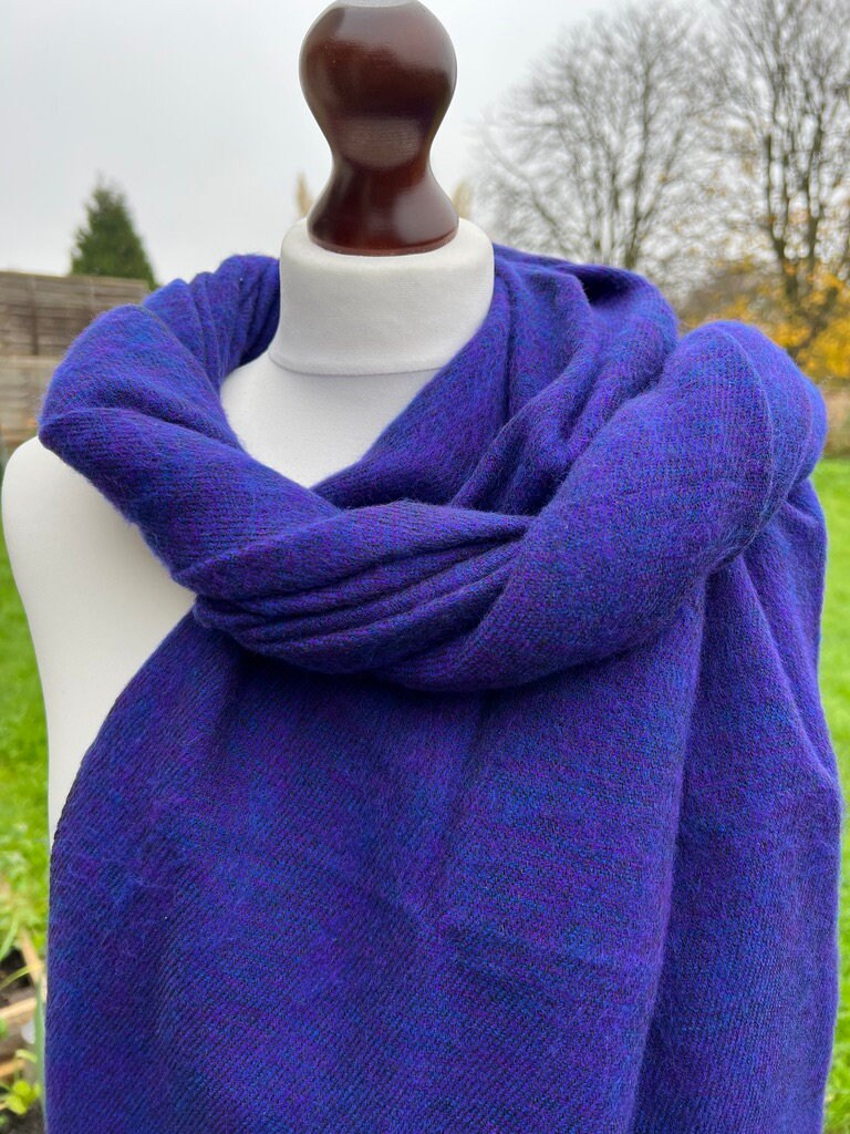Yak Wool Shawl Purple Fringe Stole Travel Wrap Hand Woven Yak Wool Shawl Purple Fringe Stole Travel Wrap Hand Woven
