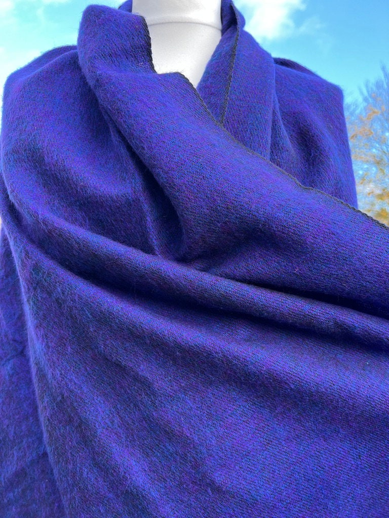 Yak Wool Shawl Purple Fringe Stole Travel Wrap Hand Woven Yak Wool Shawl Purple Fringe Stole Travel Wrap Hand Woven
