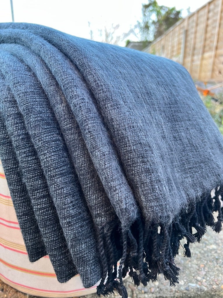 新品・未開封・タグ付 CTHY YAK WOOL FRINGE STOLE HIGH-END YAK WOOL FRINGE STOLE | CTHY