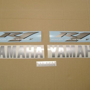 Set completo di decalcomanie di ricambio per YZF-R1 2004 2005, kit di adesivi per restauro completo, replica grafica, riproduzione del modello, emblemi, logo rn12 r1