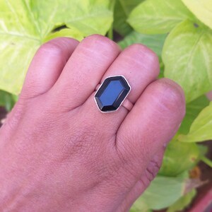 Ring i sterlingsilver med svart onyx, handgjord ring med hexagonal ädelsten bild 3