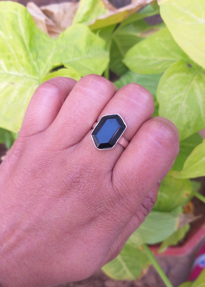 Ring i sterlingsilver med svart onyx, handgjord ring med hexagonal ädelsten bild 3