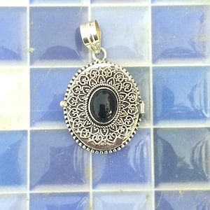 Black Onyx poison Box Pendant, 92.5%sterling silver pendant, designer dainty pendant, Gifts for him image 2
