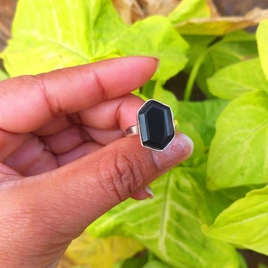 Ring i sterlingsilver med svart onyx, handgjord ring med hexagonal ädelsten bild 8