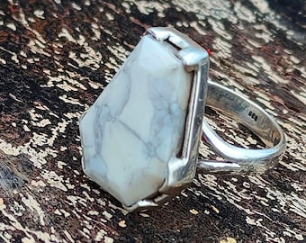 Bague cercueil en howlite naturel 10 x 17 mm, bague en argent sterling à 92,5%, bague cercueil buffle blanc, bague cercueil turquoise blanc, cadeaux pour elle/lui