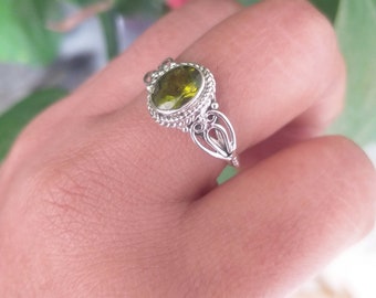 Cute Peridot Ring, 925 sterling Silver Ring, Trendy Ring, Best gifts Forever, Gifts for her, Boho ring, Promise Ring , Proposal Ring,