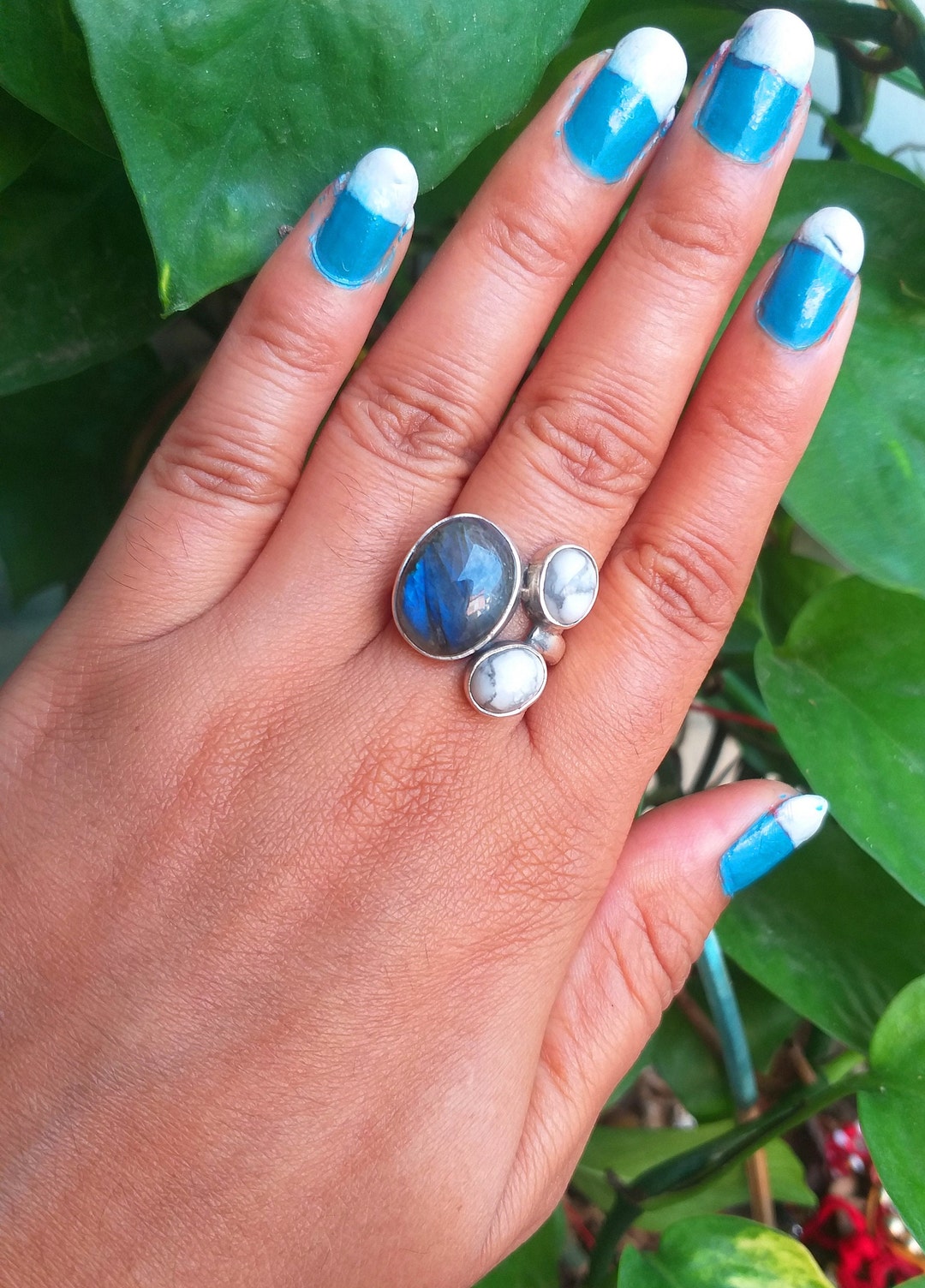 VALERE HOWLITE VENOM RING MULTI main image 1