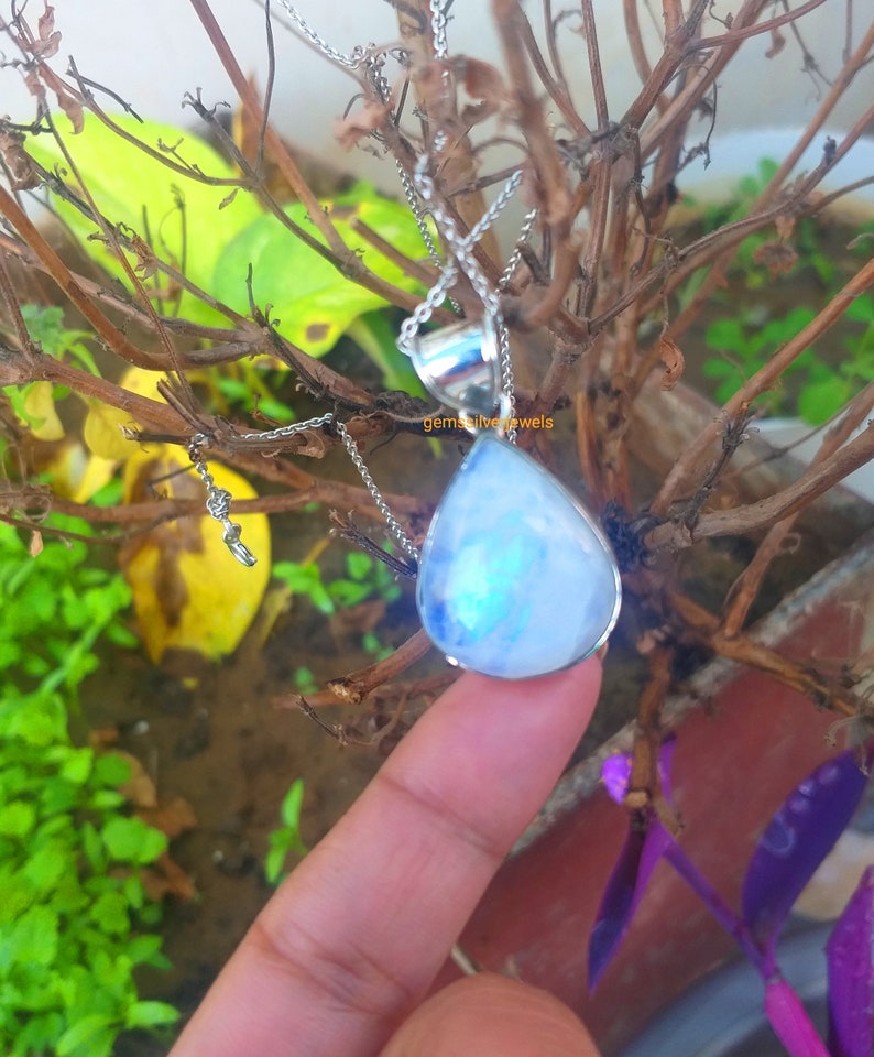 Healing Crystal Moonstone Pendant Victorian Pendant Gift 925 Sterling Silver Blue Flash Pendant June Birthstone Pear Shape Pendant