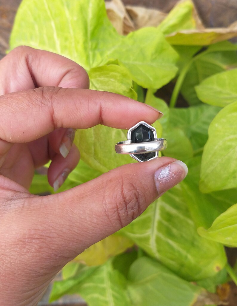 Ring i sterlingsilver med svart onyx, handgjord ring med hexagonal ädelsten bild 7
