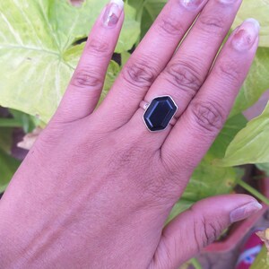 Ring i sterlingsilver med svart onyx, handgjord ring med hexagonal ädelsten bild 6