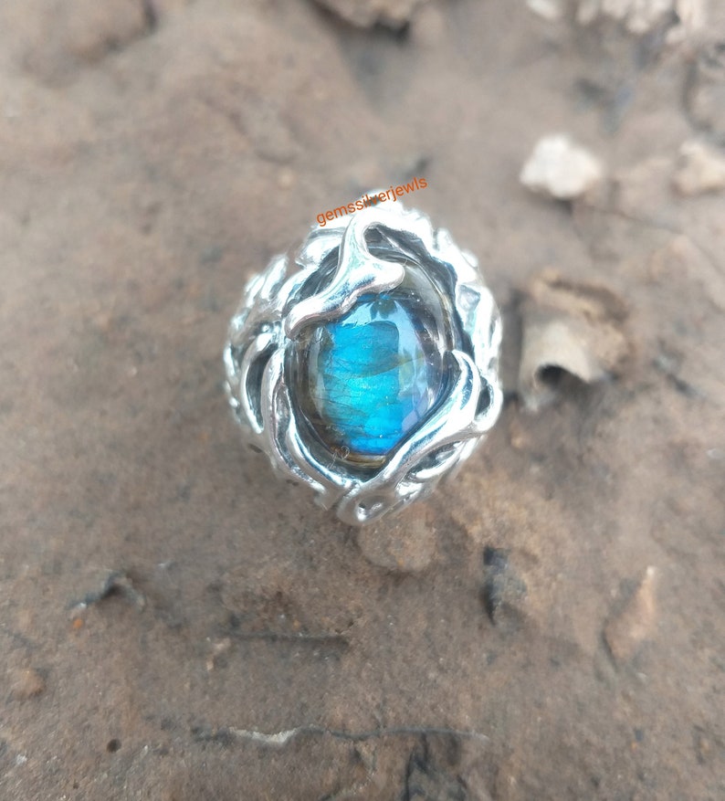 Labradorite Ring, 925 Sterling Silver Ring, Blue flashy natural Labradorite Ring, Gift For Her, Oval stone ring, one of kind ring, boho ring image 5