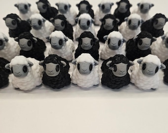 Figurine di agnello stampate in 3D – Giocattolo di agnello articolato – Animale da fattoria in bianco e nero – Fidget Desk Pet