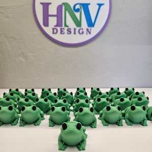 3D Printed Articulated Baby Frog | Articulated Flexible Fidget Toy | 3D printed Green baby Frog | Ideal For a Gift.