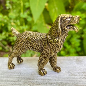 Cocker Spaniel de latón macizo: símbolo de gentileza, devoción y afecto - A45