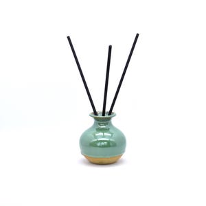 Reed Scent Diffuser, Aromatherapy Air Freshener, Handmade Ceramic Pottery, Flecked Clay, Choose Your Colour *