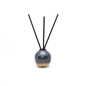 Reed Scent Diffuser, Aromatherapy Air Freshener, Handmade Ceramic Pottery, Flecked Clay, Choose Your Colour *
