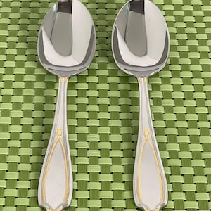 Yamazaki VICTORIA GOLD Stainless Gold Accent 2 Oval Soup Spoons Japan Flatware