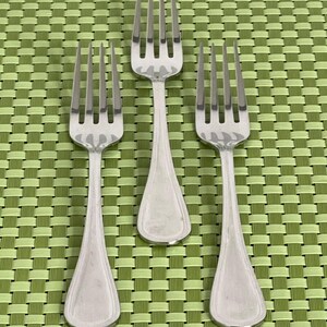 Wallace ROYAL THREAD Stainless 3 Salad Forks 18/10 China Glossy Flatware 7 3/8"