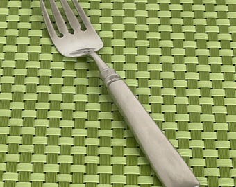Oneida Motif Heirloom Stainless Steel Flatware - Satin Finish, Cube Pattern, Used 1 thumbnail image