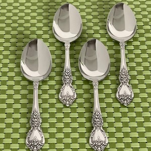 4 cuillères à café de couverts en acier inoxydable brillant Oneida WORDSWORTH OCO USA - 6"