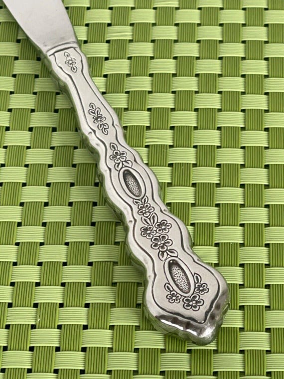 Oneida Community FANTASY Stainless Dinner Knife Pierced Burnished
