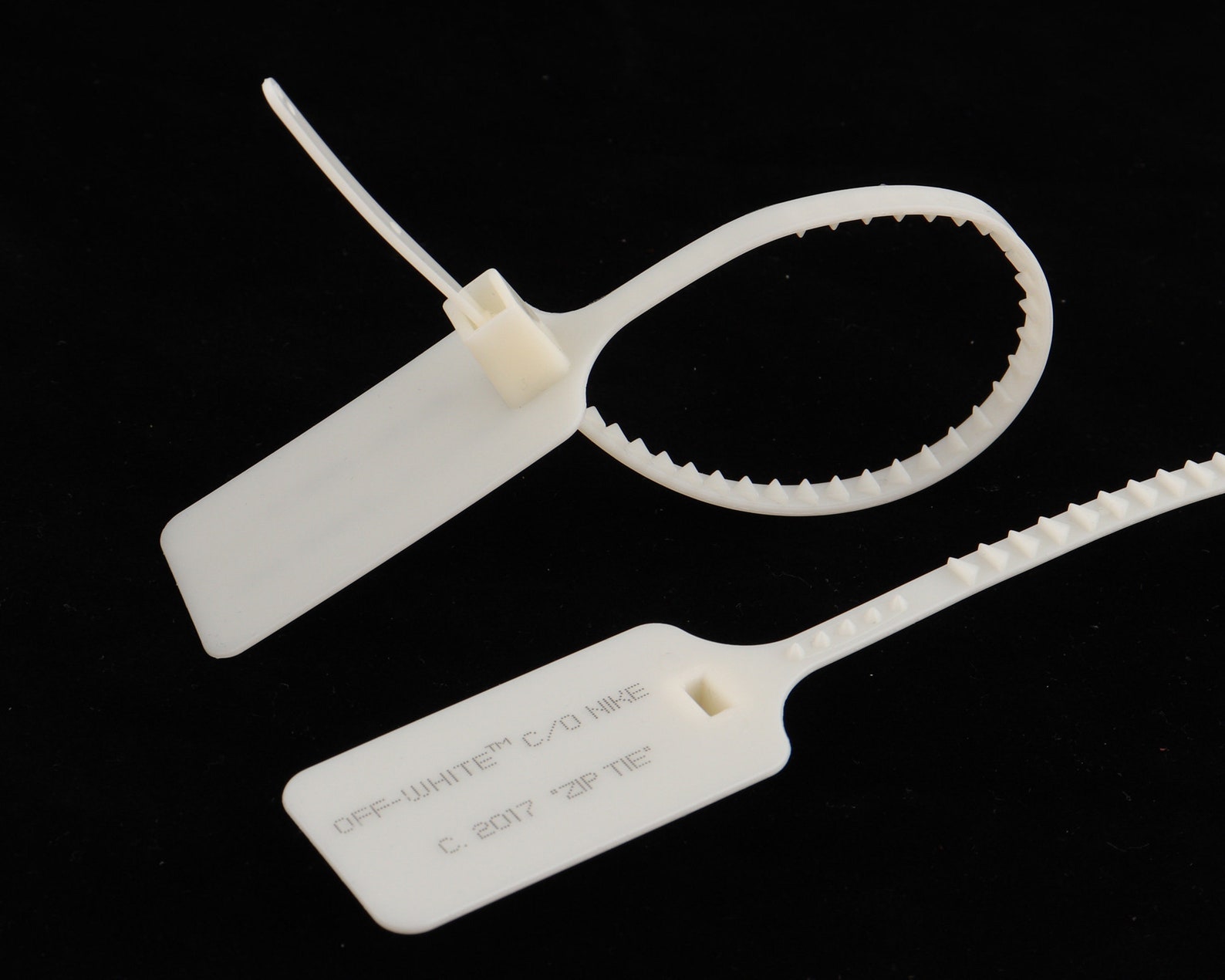 2017 Zip Tie Tagwhite Shoelaces Tag With Text 2017 Plastic Etsy