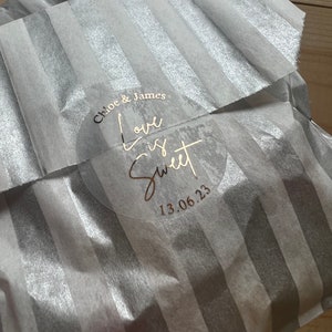 箔押しウェディング ギフト ステッカー、Love is Sweet ラベル、ゲストへのウェディング ギフト、ウェディング ギフト、スイート ステッカー、ピック アンド ミックス