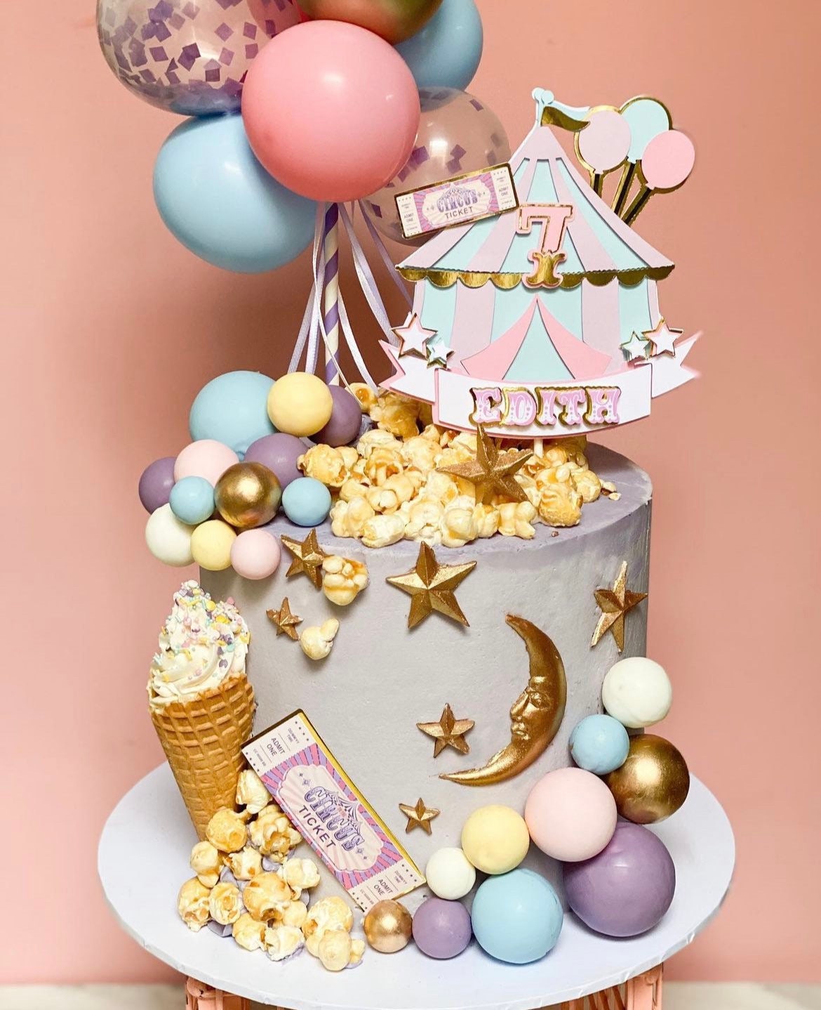 Décoration de gâteau de cirque, Décoration de gâteau d'anniversaire en  superposition 3D, Idées premier anniversaire, Anniversaire de petit garçon,  Anniversaire de petite fille -  France