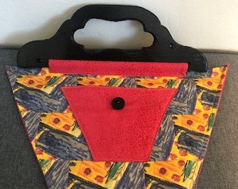 medium size purse, wooden handle