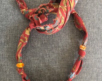 Medium length necklace
