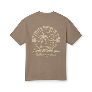 Camiseta vintage con estampado de olas de playa, camiseta gráfica cristiana, camiseta veraniega con temática religiosa, camiseta inspiradora costera, camiseta extragrande imagen 5
