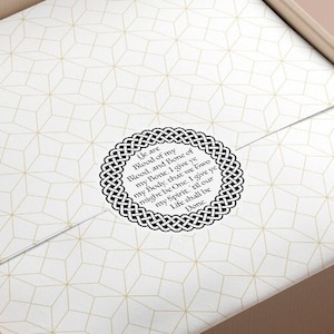 Outlander Vows Round Vinyl Sticker - Celtic Braid Ring - 5 Tallas - Jamie Fraser's Vow to Claire Fraser, Romantic!