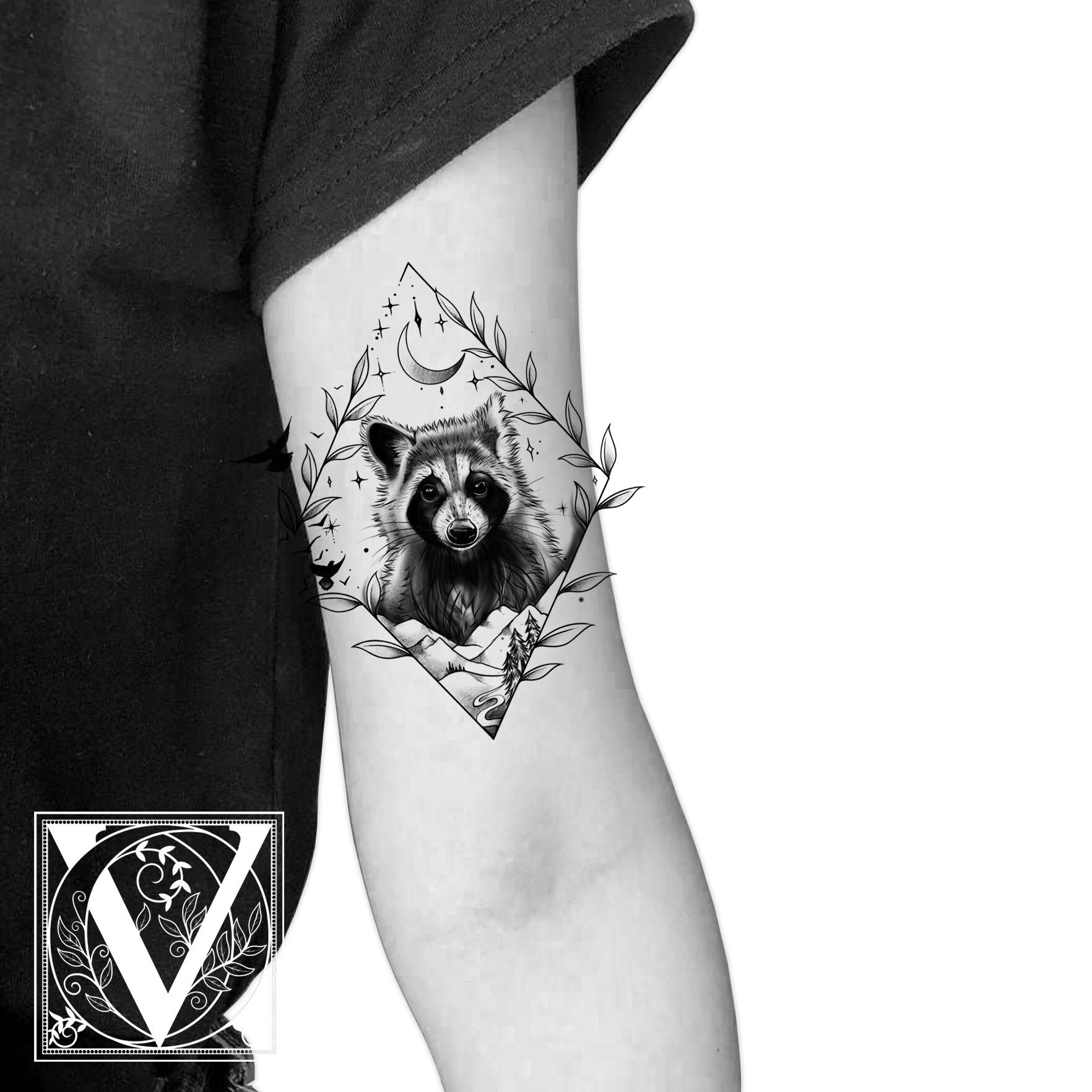 Neo traditional raccoon tattoo  Julieta Garcia in 2023  Tattoos Time  tattoos Tatoo designs