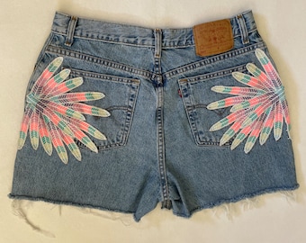 W34 Vintage Y2K Levi’s 550 Jean Shorts High Rise Cut Offs Embroidered Feathers Patched Reworked Relaxed Fit Light Wash Frayed Plus Size