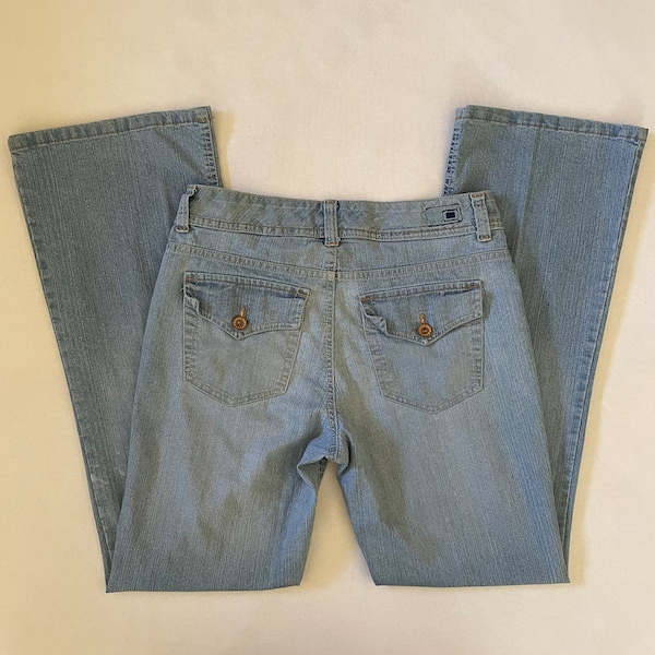 Size S Vintage Y2K Bandolino Blu Jeans Mid-rise Bootcut Flap Pockets Light Wash Stretchy Denim Flare Boho Hippie Fairy Grunge 2000s