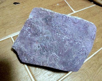 Giada grezza turca lavanda/viola, giadeite, campione di Turkiyenit, pietra lapidaria