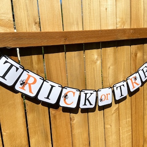 Halloween Banner, Happy Halloween Banner, Trick or Treat Banner, Halloween Decor, Halloween Mantle décor, Halloween Sign, Halloween decor