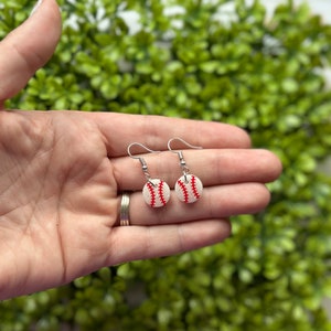Baseball Earrings, Dangle Baseball Earring, Baseball Accessories, Baseball Gift, Baseball Jewelry, Sports Earrings, Baseball dangle earrings